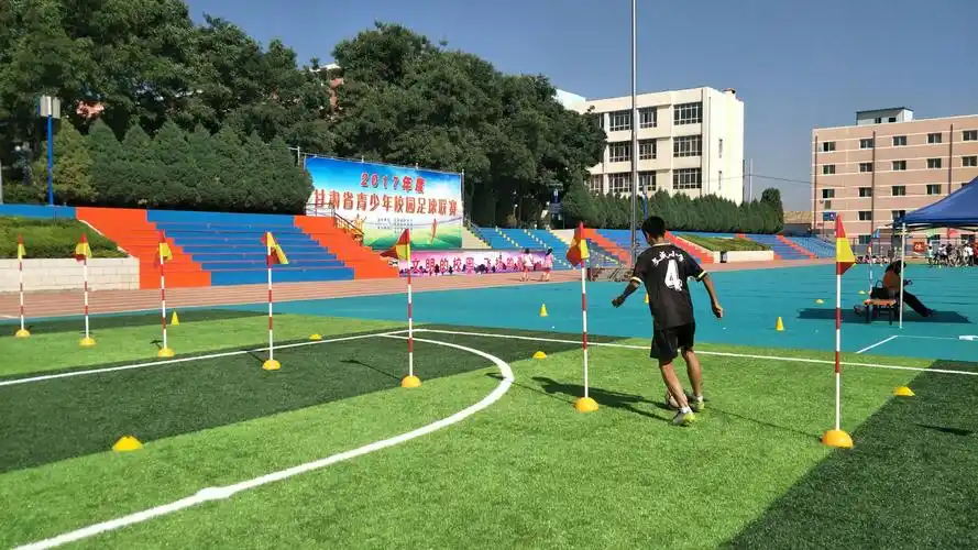 体能测试--运球绕杆