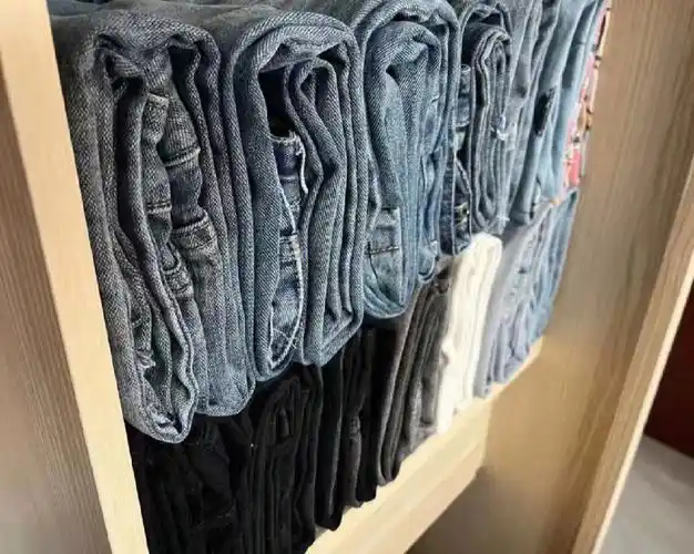 你知道牛仔裤有几种叠法嘛