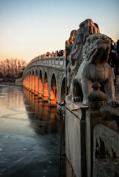 冬至颐和园十七孔桥奇景乍现—金光穿洞