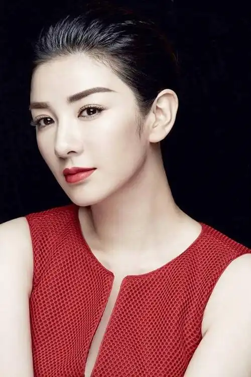 著名演员黄奕采访中避谈前夫黄毅清 ,真相竟然.