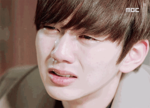 帅哥gif眼泪gif悲伤gif哭泣gif