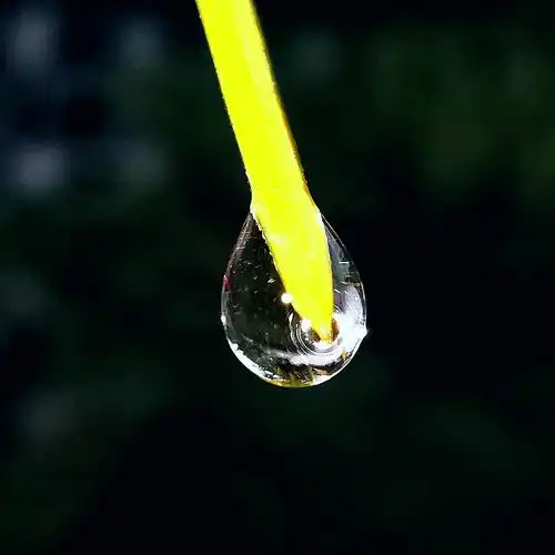 拍摄晶莹剔透的水滴,拍照简单)摄影难"有很多复杂的东西