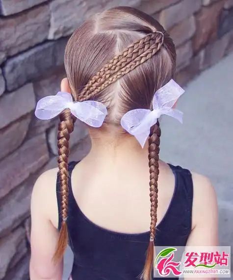 儿童节小女孩编发扎发 双马尾这么扎才好看!