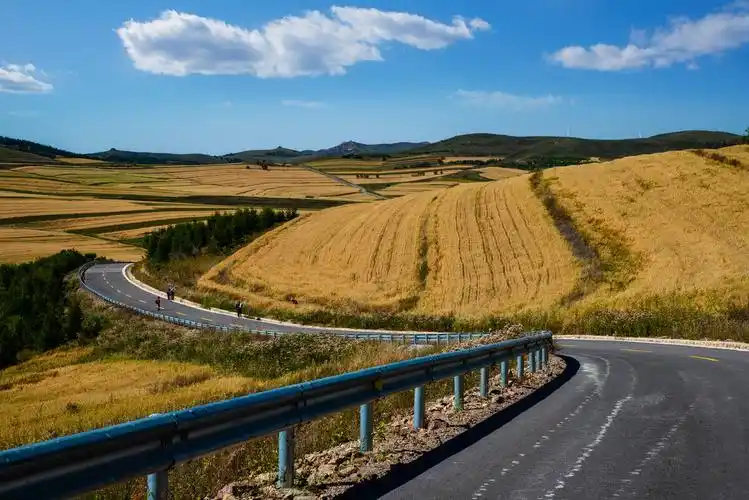 草原天路金秋风光路若游龙曲线路摄影张家口沽源县