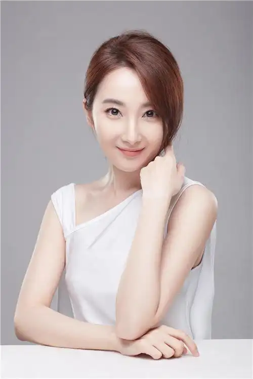 2022年程媛媛肖像权代言报价程媛媛照片费用多少