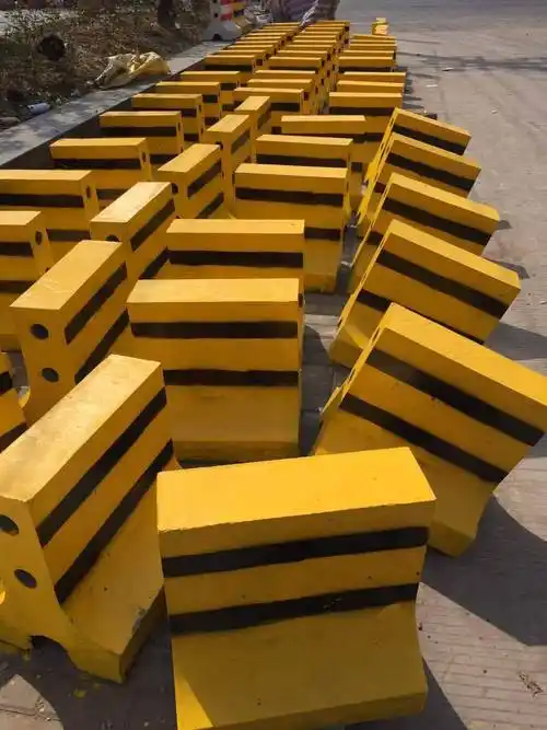 【道路分隔区域防撞水泥墩 预制混凝土水泥块路障】价格_厂家 - 中国