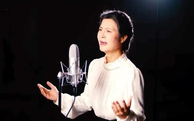 父亲的草原母亲的河 - 陈敏 中音