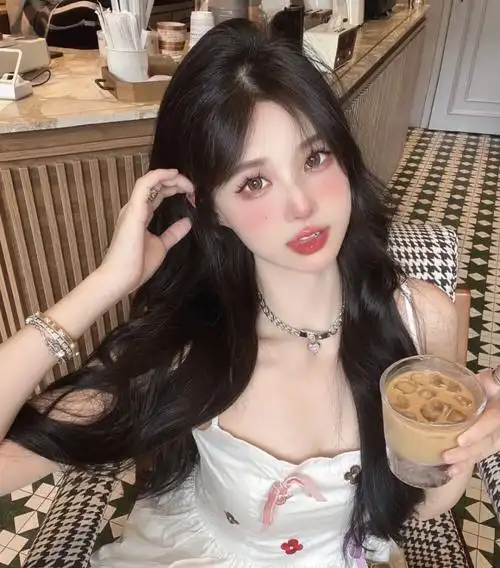 「优质女生头像」73 柠檬水打翻的瞬间 我看到了夏天