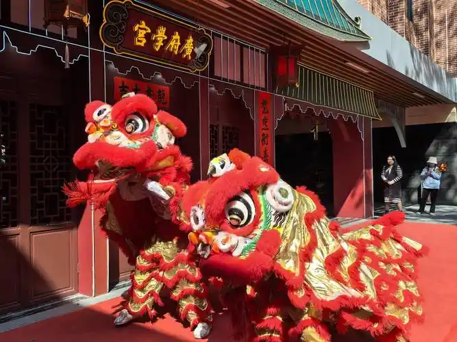 "广府味·幸福年"醒狮贺龙年活动送来祝福_表演_工人文化宫_狮子