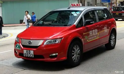 香港的出租车目前还是以丰田皇冠为主