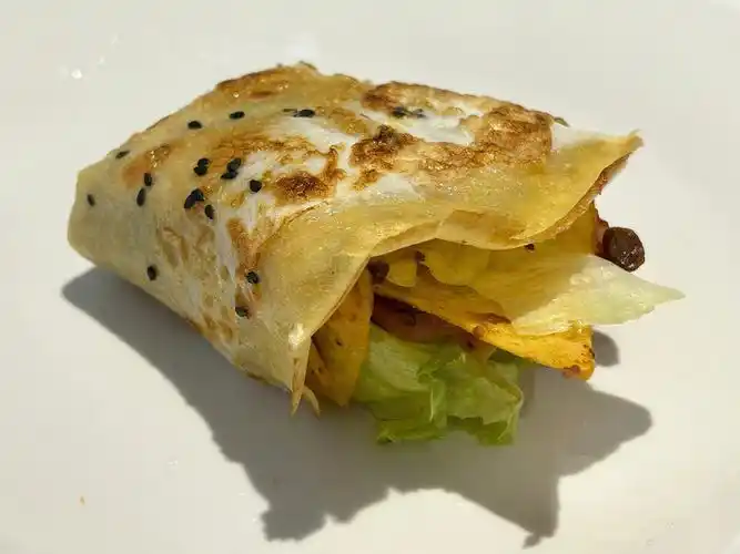 我也吃上煎饼果子了哈哈哈哈