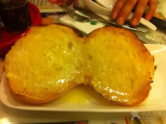 6.9 香港翠华 奶油包