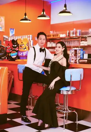 38岁女星王思佳官宣得女,晒母女两人合照报喜,喊话老公要二胎