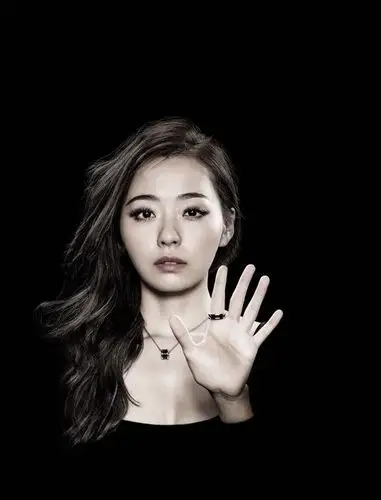 15位明星为宝格丽拍摄慈善大片