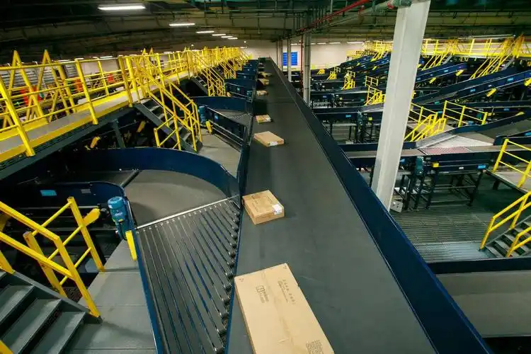 每小时分拣2000件探访快运业全国首条全自动化流水线