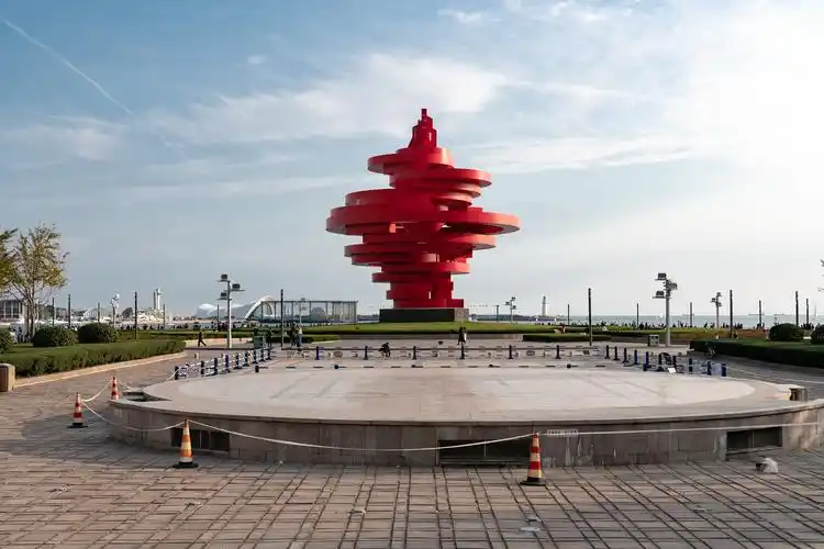 原创青岛五四广场不能被遗忘的历史以及你的尊重