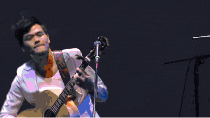 苏打绿男神帅气弹吉他梦想gif动图_动态图_表情包下载_soogif