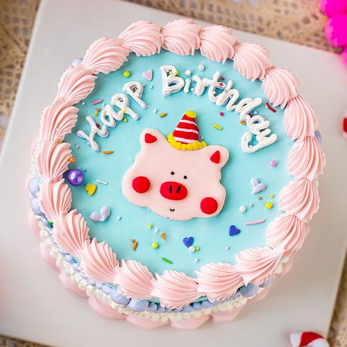 网红蛋糕装饰摆件软陶快乐帽子小猪插件儿童宝宝周岁生日派对布置
