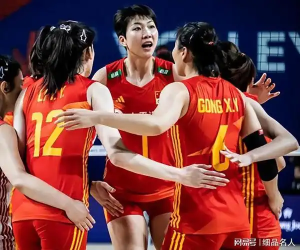 首战荷兰队上热搜,与樊振东传绯闻,28岁还没有男朋友|郎平|中国女排