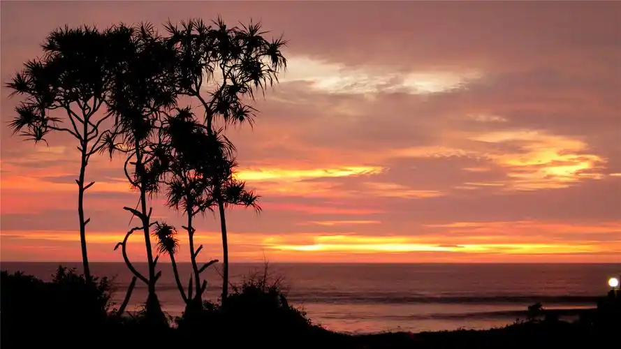 黄昏晚霞风景高清桌面壁纸