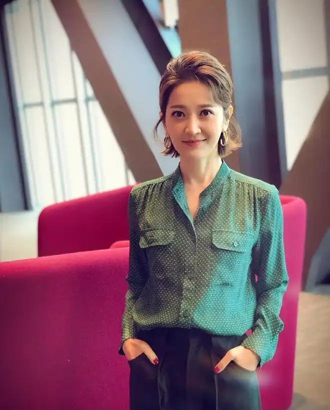 "财经一姐"谢颖颖:音乐专业出身,为何走上了财经主持道路