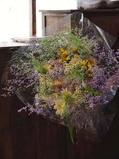 情人草77雏菊花束06000269