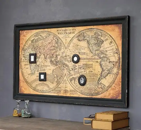 小编的话:在工作台的背景墙上贴世界地图的墙贴,黑白搭配颇具现代