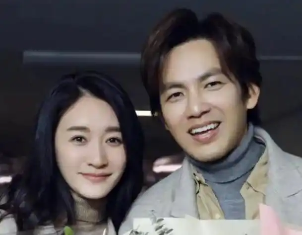 钟汉良被曝与小6岁妻子离婚,女方被净身出户,两人闹得不可开交__财经