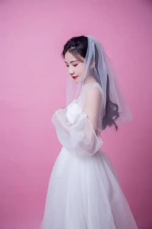 选择题的写真摄影作品《婚纱》