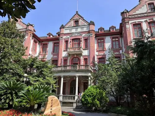 2023上海交通大学游玩攻略,.徐汇校区如此古色古香,地.【去哪儿攻略】