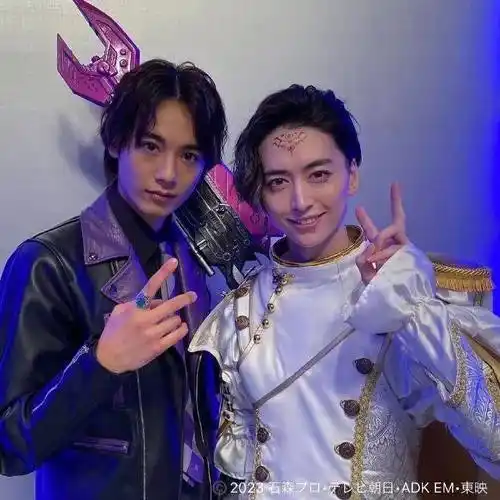 rider kick!- 隐藏款公开,黑钢与战队组合照来袭_chase_王样_faiz