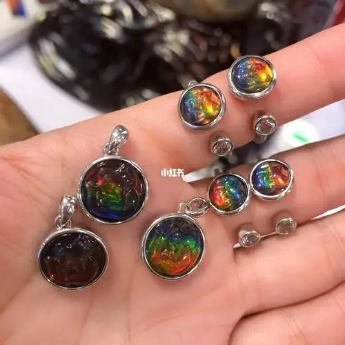 加拿大斑彩螺狐仙戒指吊坠