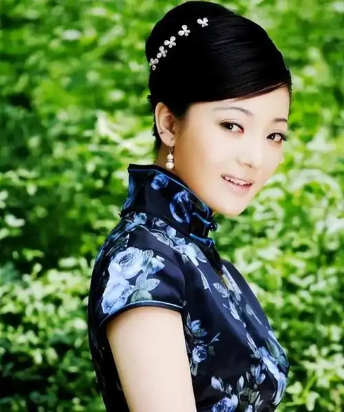 陈湜作为赵志刚的妻子,一心只想着自己的事业,丝毫不顾及赵志刚在晚上