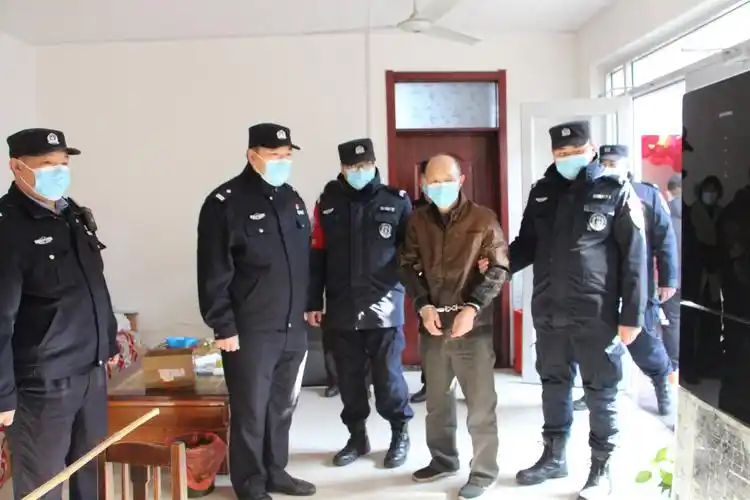 长沟派出所联合分局刑警大队开展辖区盗窃案件现场指认活动