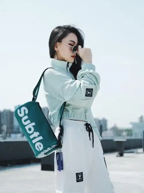 酷女孩穿搭||一套工装风酷帅出街