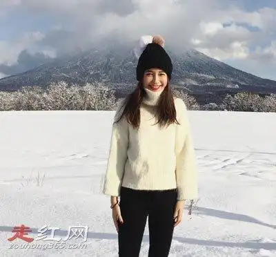 网红张大奕个人资料年龄在电商的销售里创造奇迹