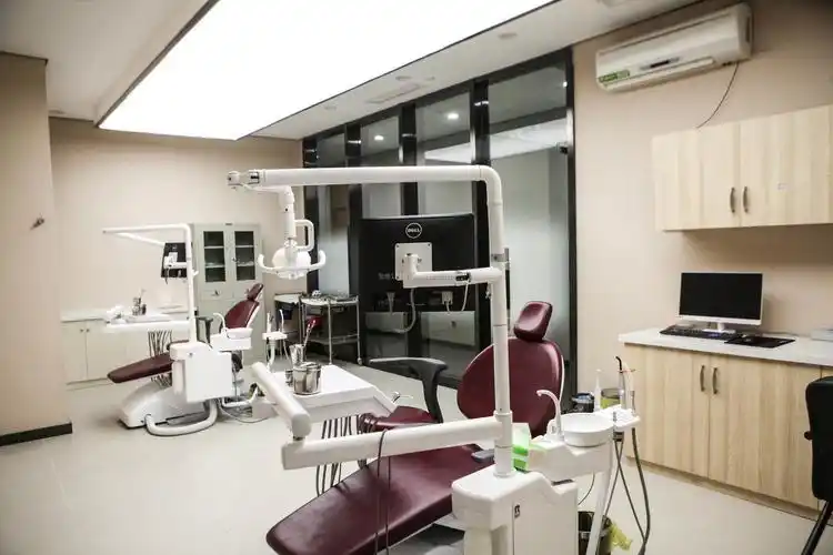 口腔医院装修室内装饰设计效果图片