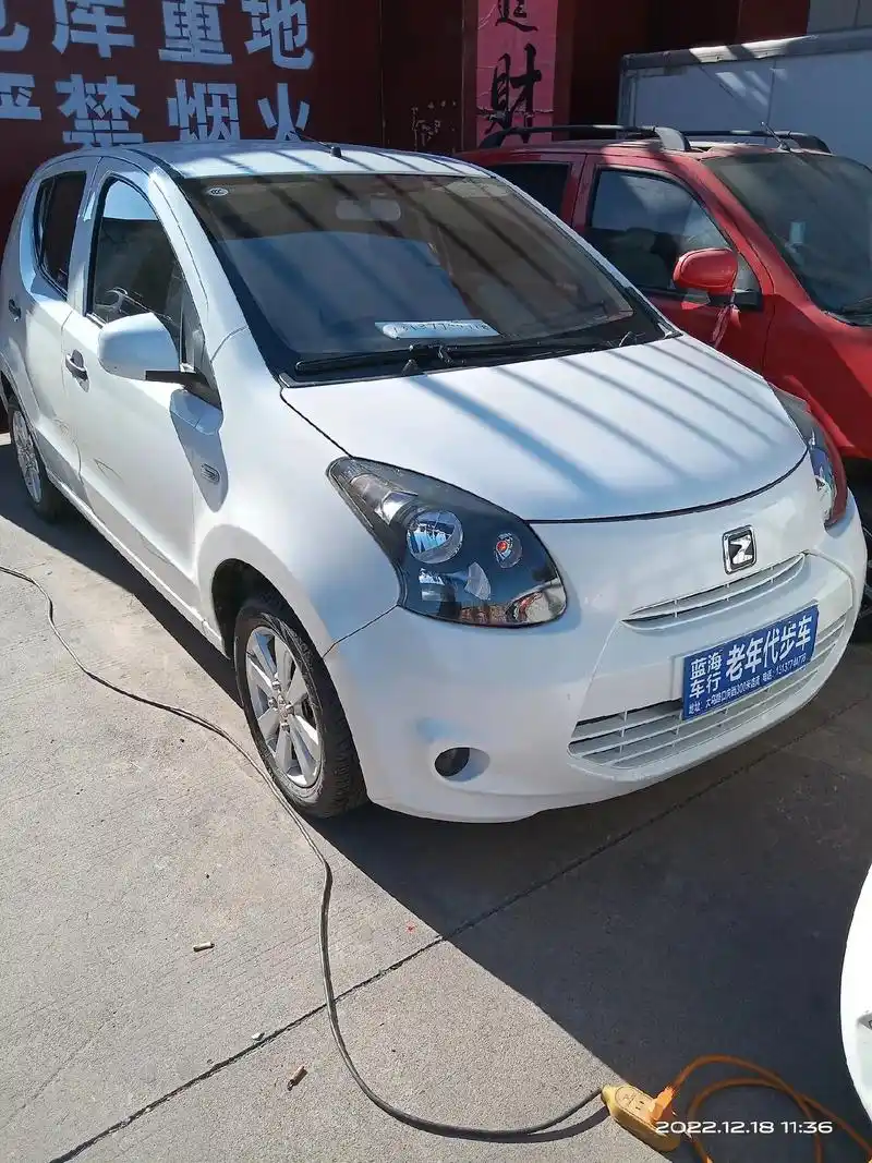 众泰三缸燃油老年代步车!车况极品!九成新,2 - 抖音