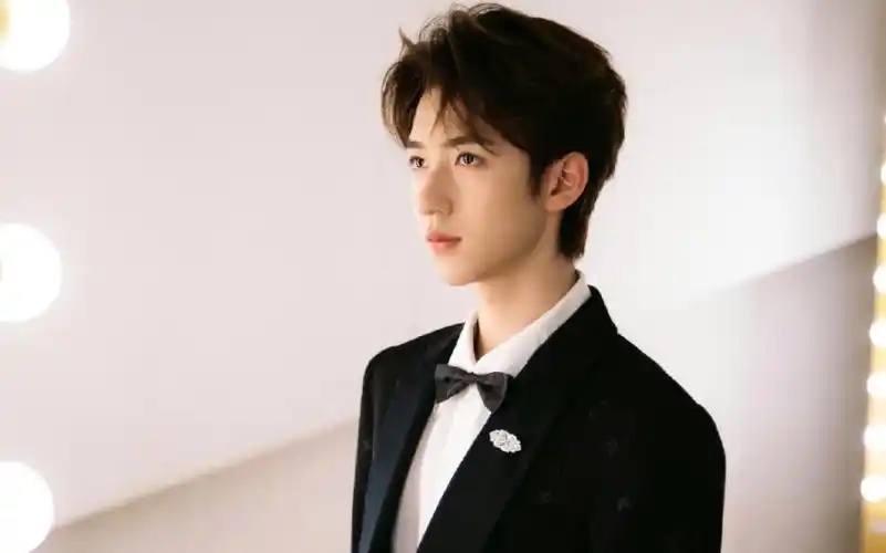 【贺峻霖】你小子 几天不见 帅我一脸