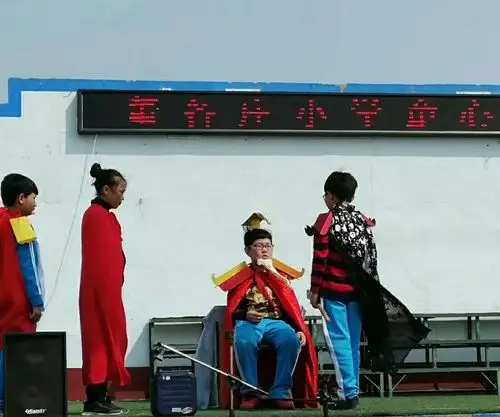 "营造书香校园,演绎童真童趣"——董各庄小学童心共读小剧场展演纪实