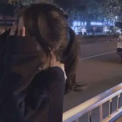 女生好看头像真人不露脸 微丧