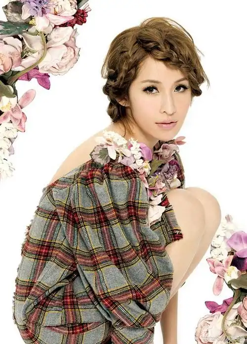 萧亚轩突然直播回答问题