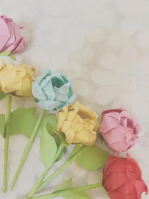 叠一捧玫瑰花送给你爱的人吧