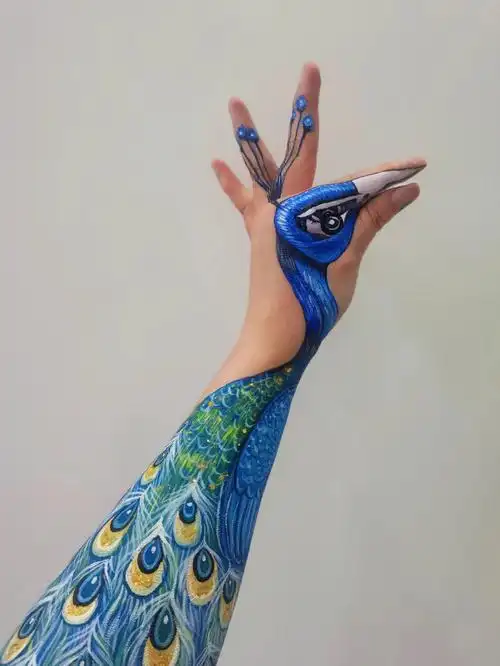 人体彩绘孔雀08