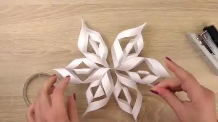 纯手工制作冬季装饰,3d立体白色雪花镂空剪纸,简单好学