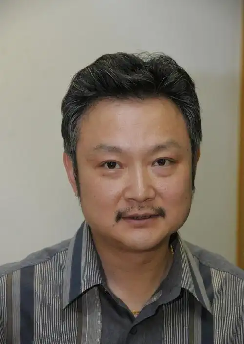 欧阳奋强身材发福变萌叔