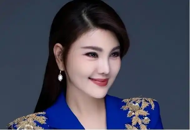 乌兰图雅为何至今未婚39岁仍旧孑然一身原来是被他耽误了