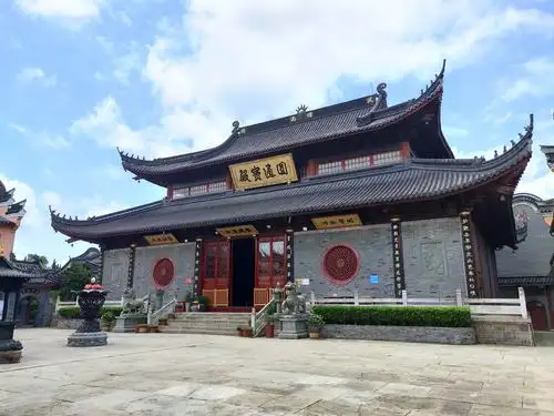 宁波的东钱湖小普陀 一幅赏心悦目的魅人画卷