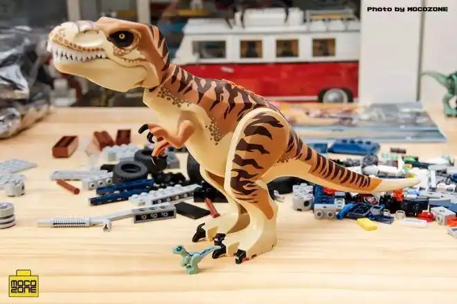 乐高侏罗纪世界新款75933霸王龙运输车开箱评测