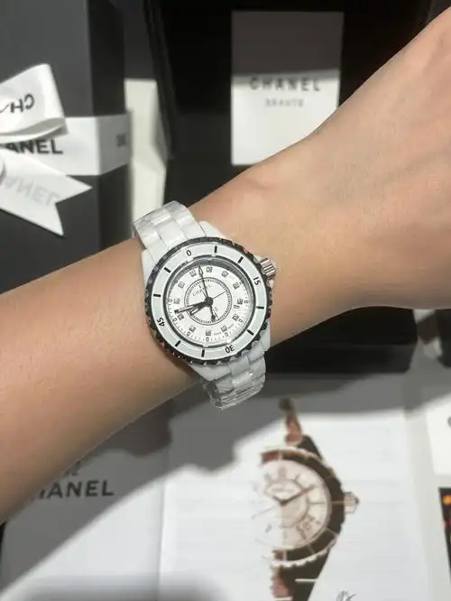 香奈儿j12系列女士腕表